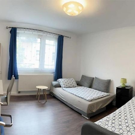 Duesseldorf Messe And Airport, 2-Bedroom Apartment With Kitchen And Garden Duisburg Buitenkant foto