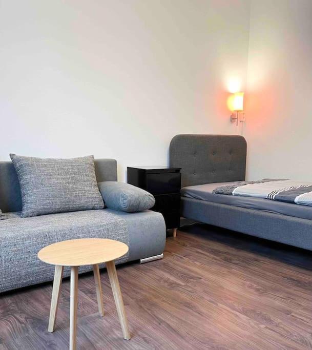 Duesseldorf Messe And Airport, 2-Bedroom Apartment With Kitchen And Garden Duisburg Buitenkant foto